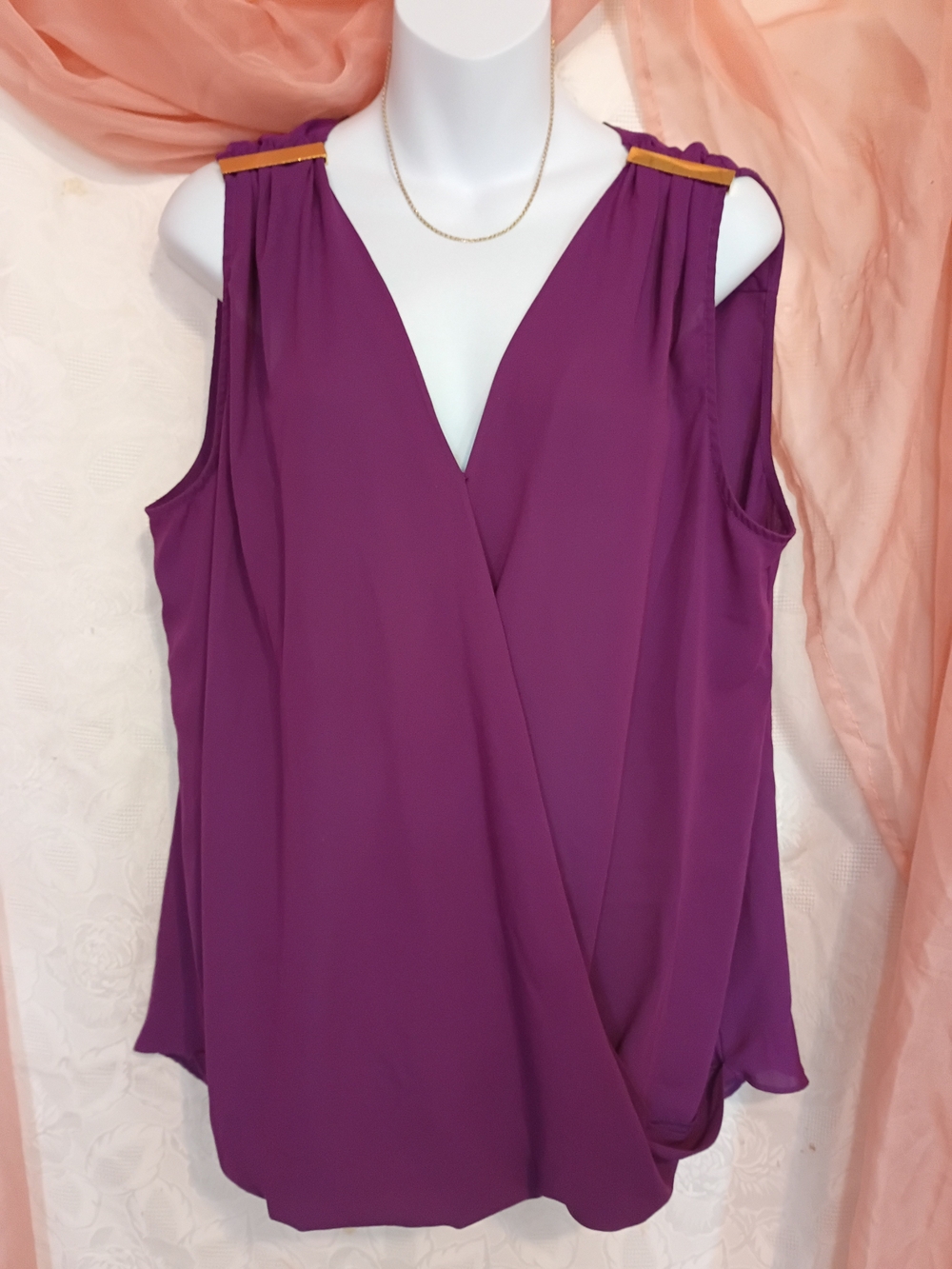 INC International Concepts Ladies Sleeveless Plum Blouse with Gold Accent Sz 2XL